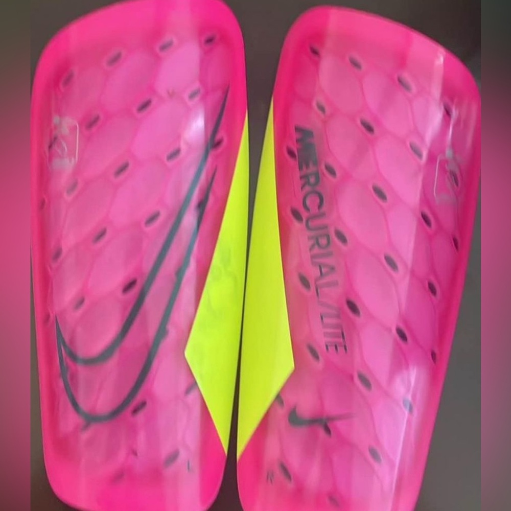 Nike Soccer / Shin Guard